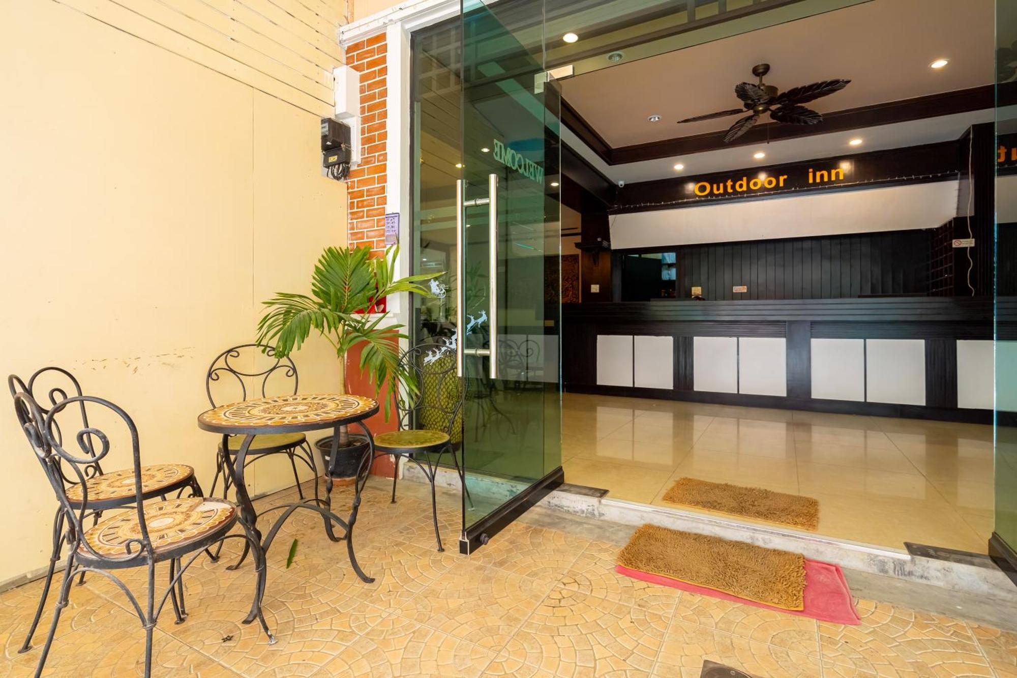 Outdoor Inn Kata Hotel Екстериор снимка
