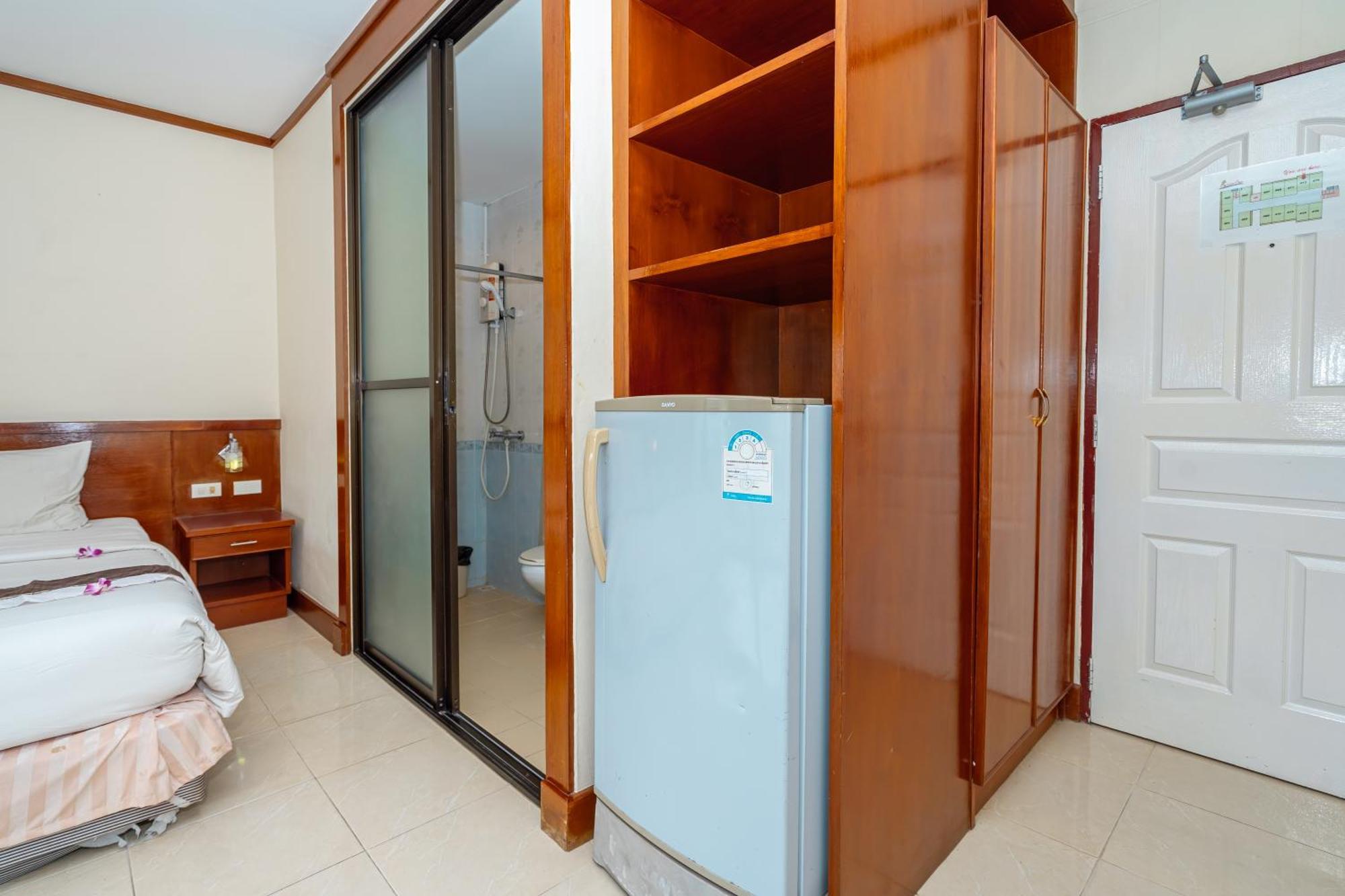 Outdoor Inn Kata Hotel Екстериор снимка
