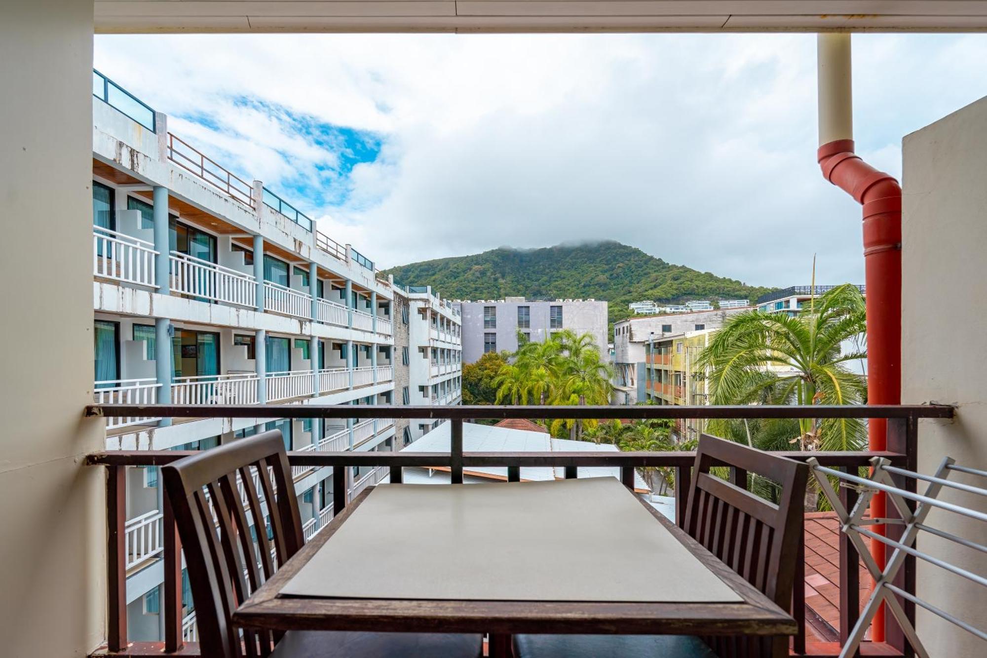 Outdoor Inn Kata Hotel Екстериор снимка