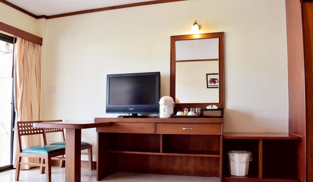 Outdoor Inn Kata Hotel Екстериор снимка