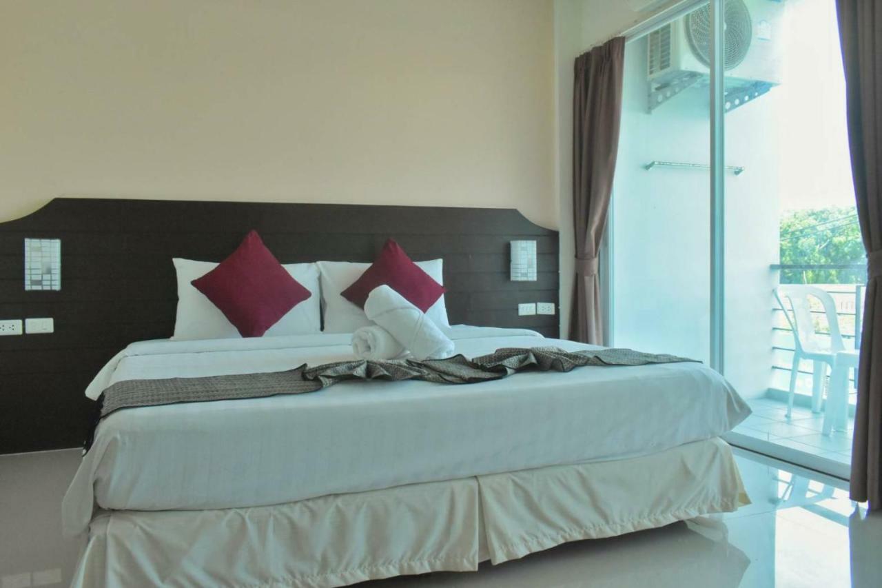 Outdoor Inn Kata Hotel Екстериор снимка